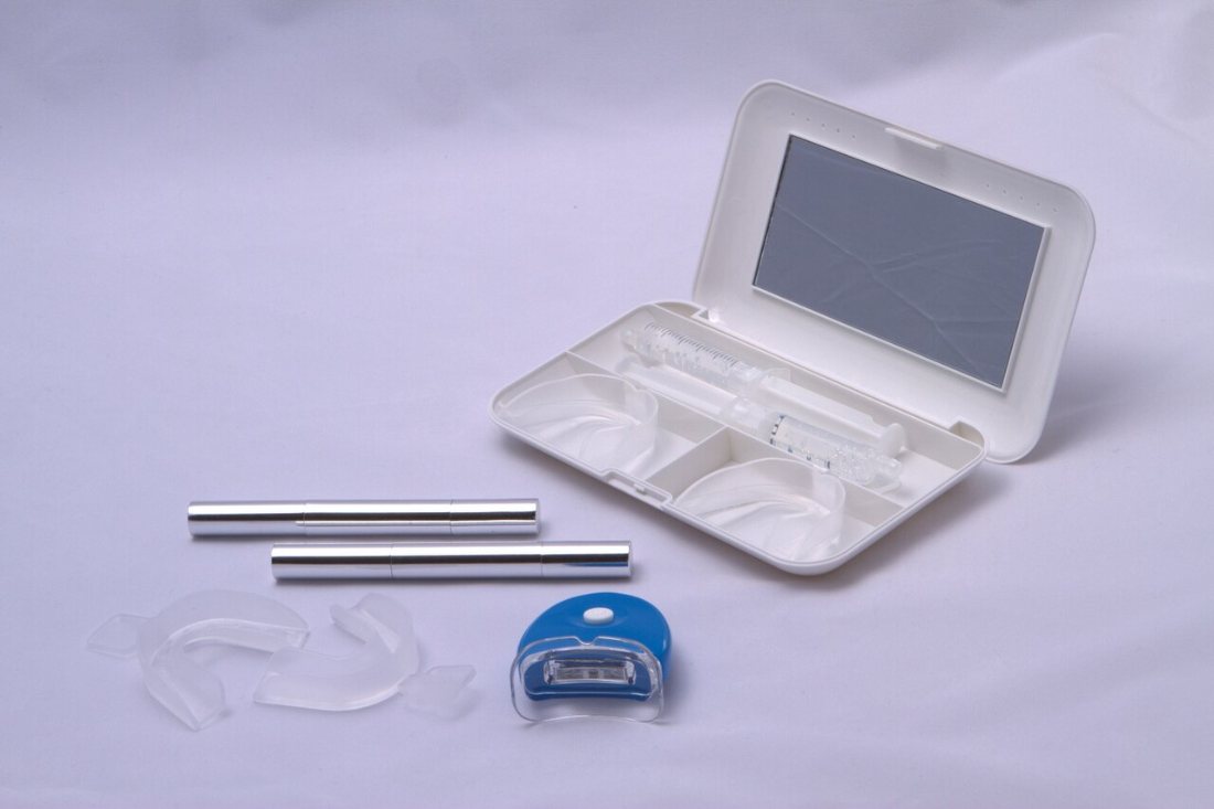 Férulas y gel: Kit de blanqueamiento en casa.